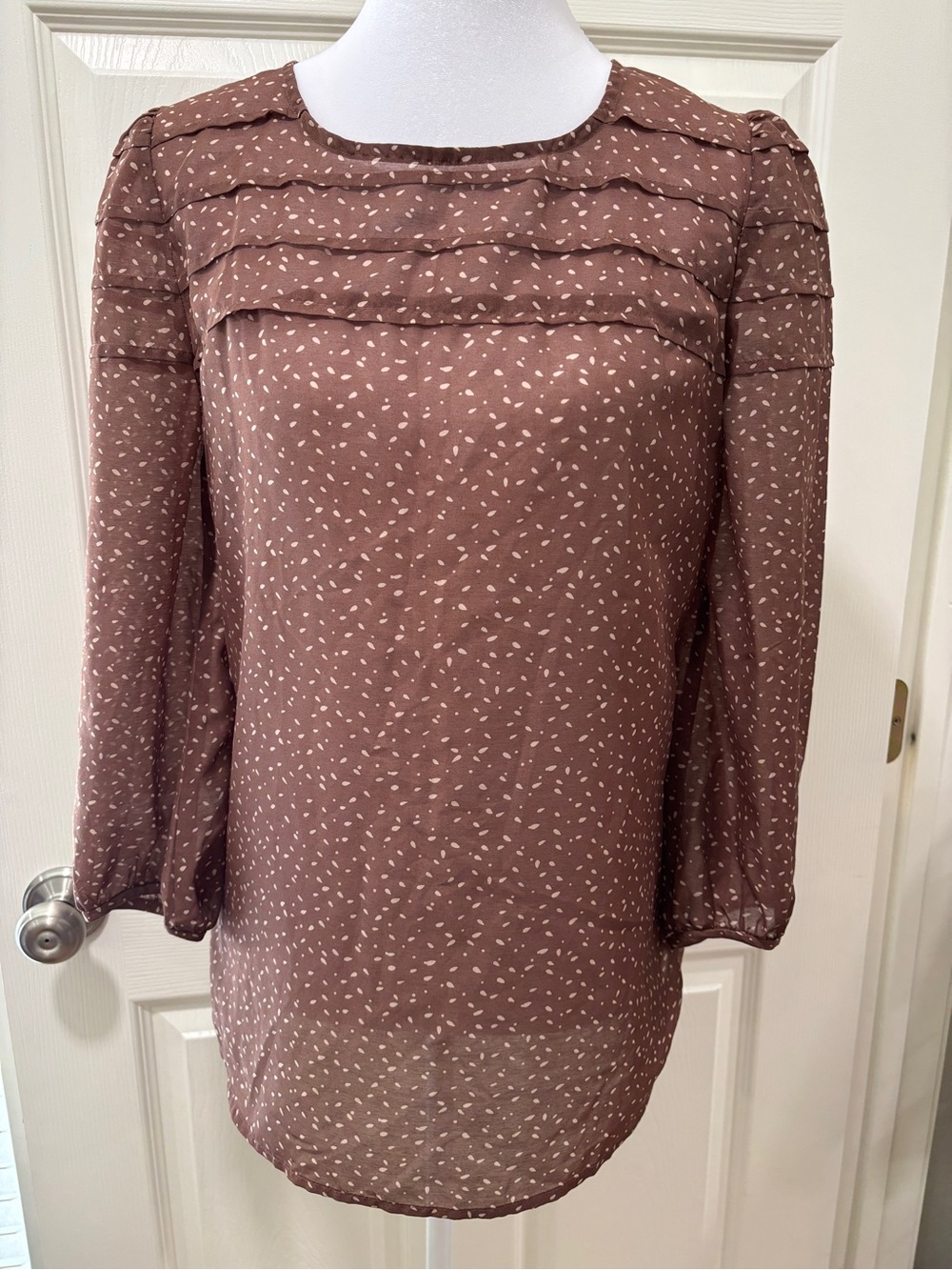 Ann Taylor LOFT Brown Spotted Sheer Pintuck Long Sleeve Blouse Small